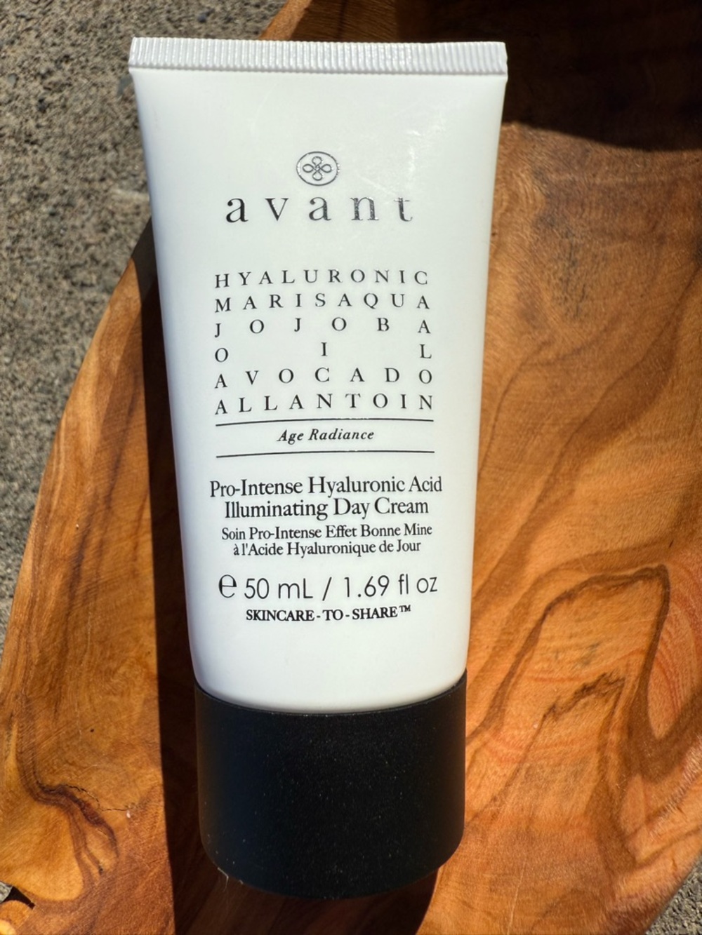 Avant Pro-Intense Hyaluronic Acid Illuminating Day Cream